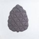 Silky-Soft Leaf Pet Mat