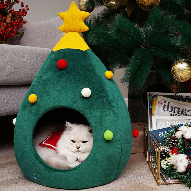 Winter Warm Christmas Cat Tent