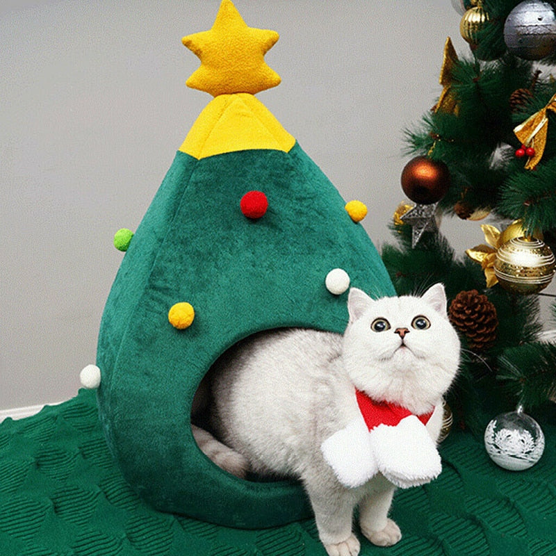 Winter Warm Christmas Cat Tent